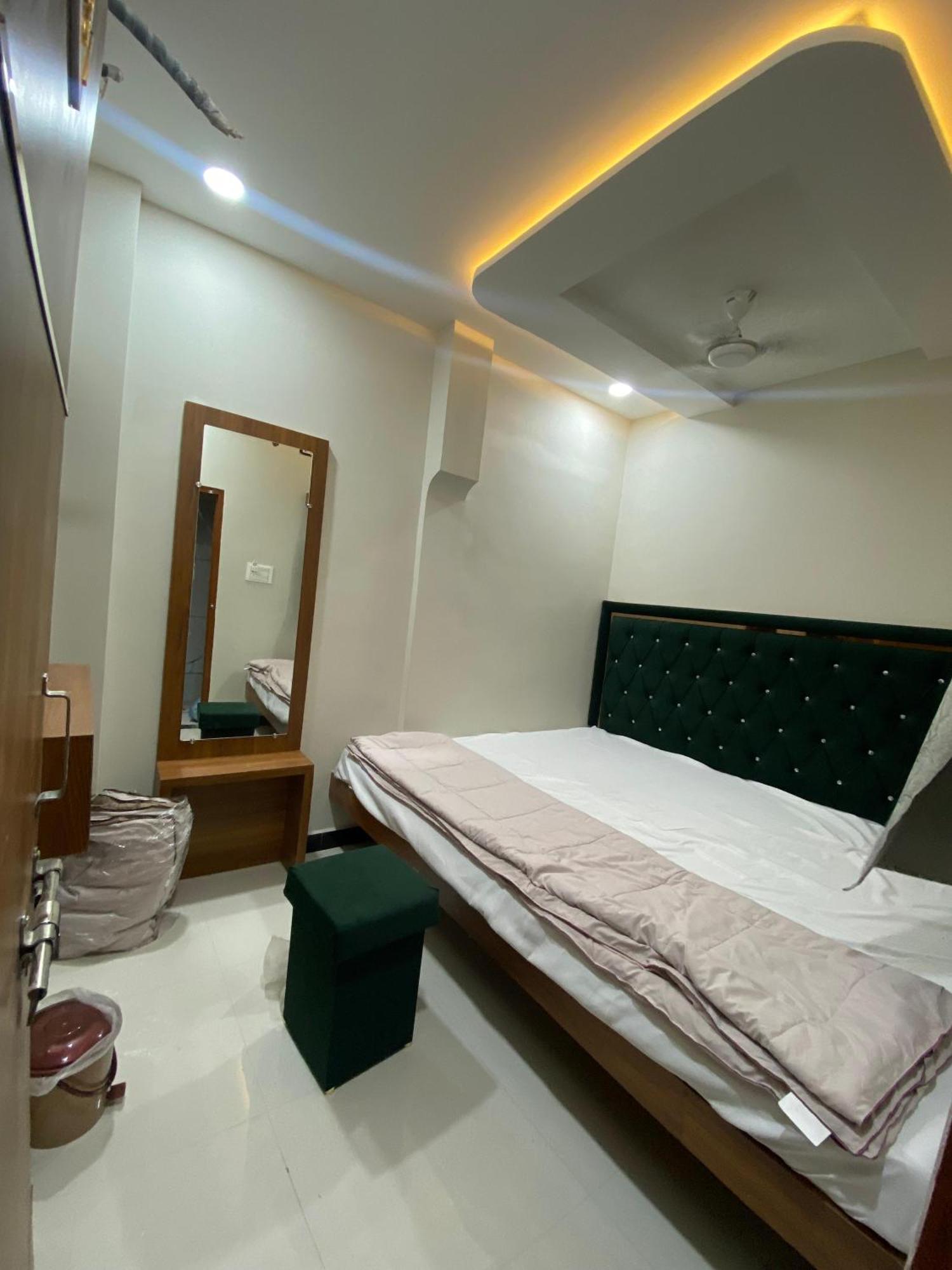 Hotel Super Palace Удджайн Экстерьер фото